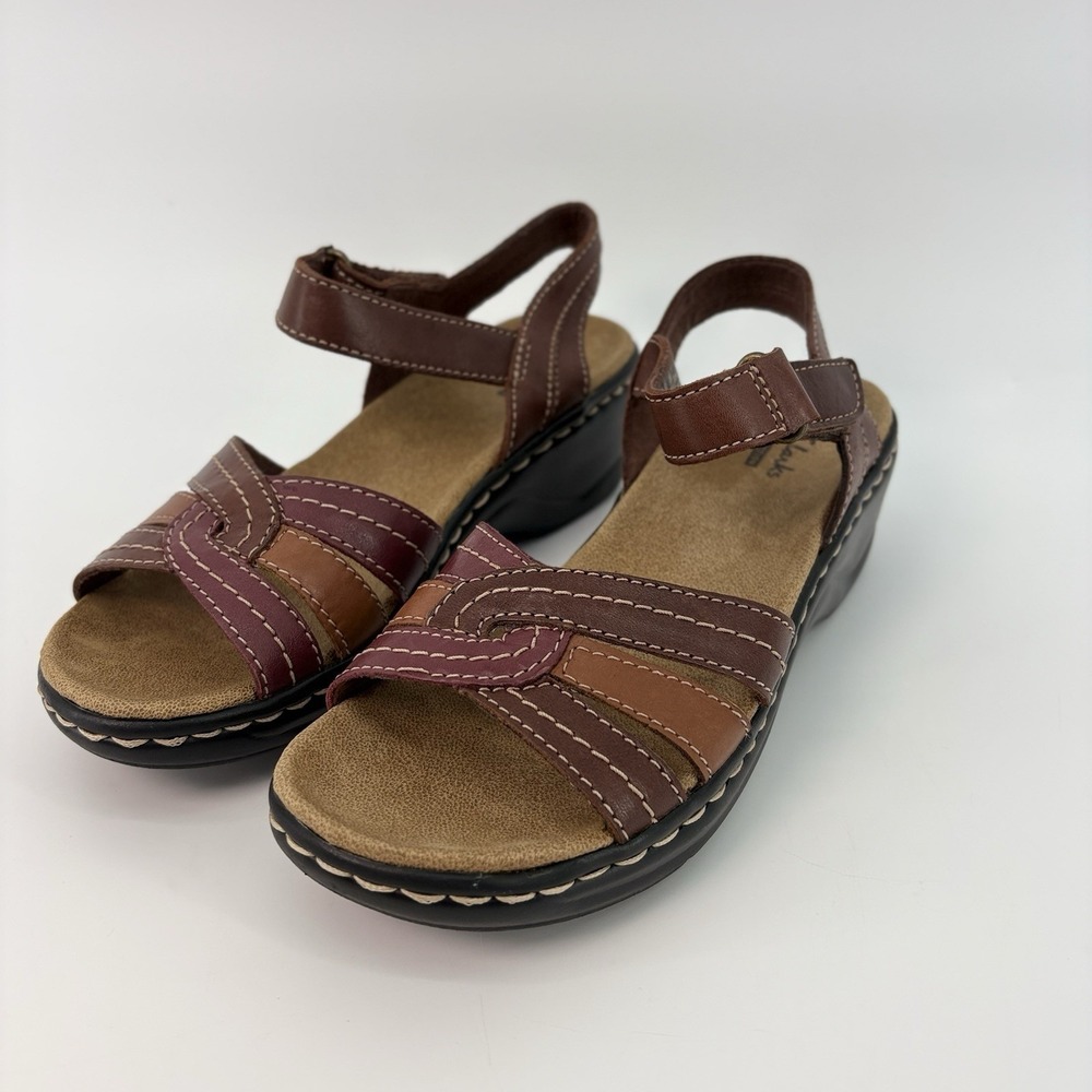 Clarks Collection Women's Sz 6 Brown Leather Adjustable Comfort Walking Sandals